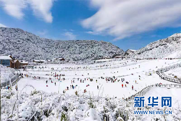 金佛山滑雪场.新华网发