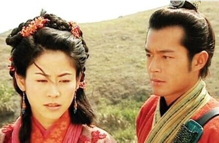 被扇2耳光成都77岁老人怒杀不孝子 200村民联